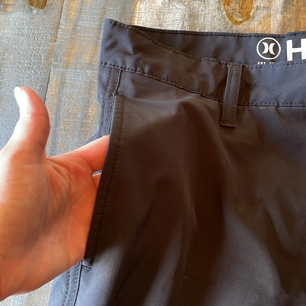 Men’s Hurley Golf Shorts - Picture 5 of 10